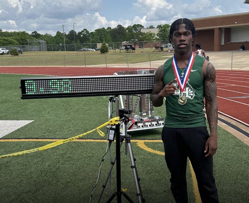 georgia-high-schooler-maurice-gleaton-runs-blazing-9-98-100m-e1745492743643.jpg