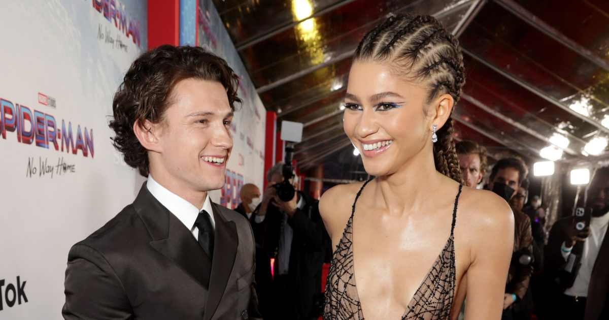 zendaya-tom-holland-1910714112.jpg