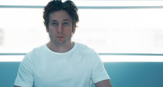 The-Bear-Season-4-Jeremy-Allen-White-e1750777883951.jpg