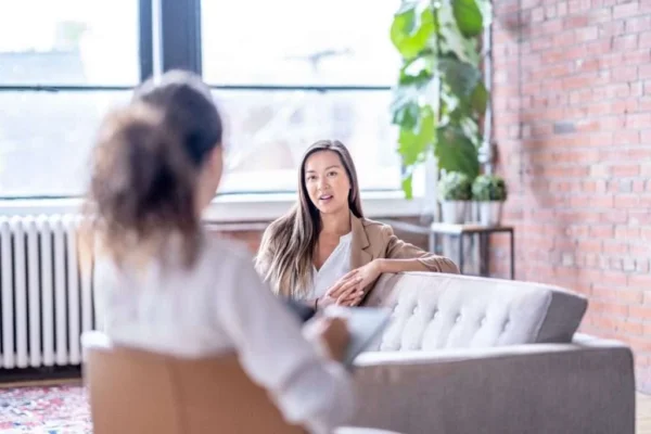 75 Psychodynamic Therapy Questions to Ask Clients in Therapy Sessions