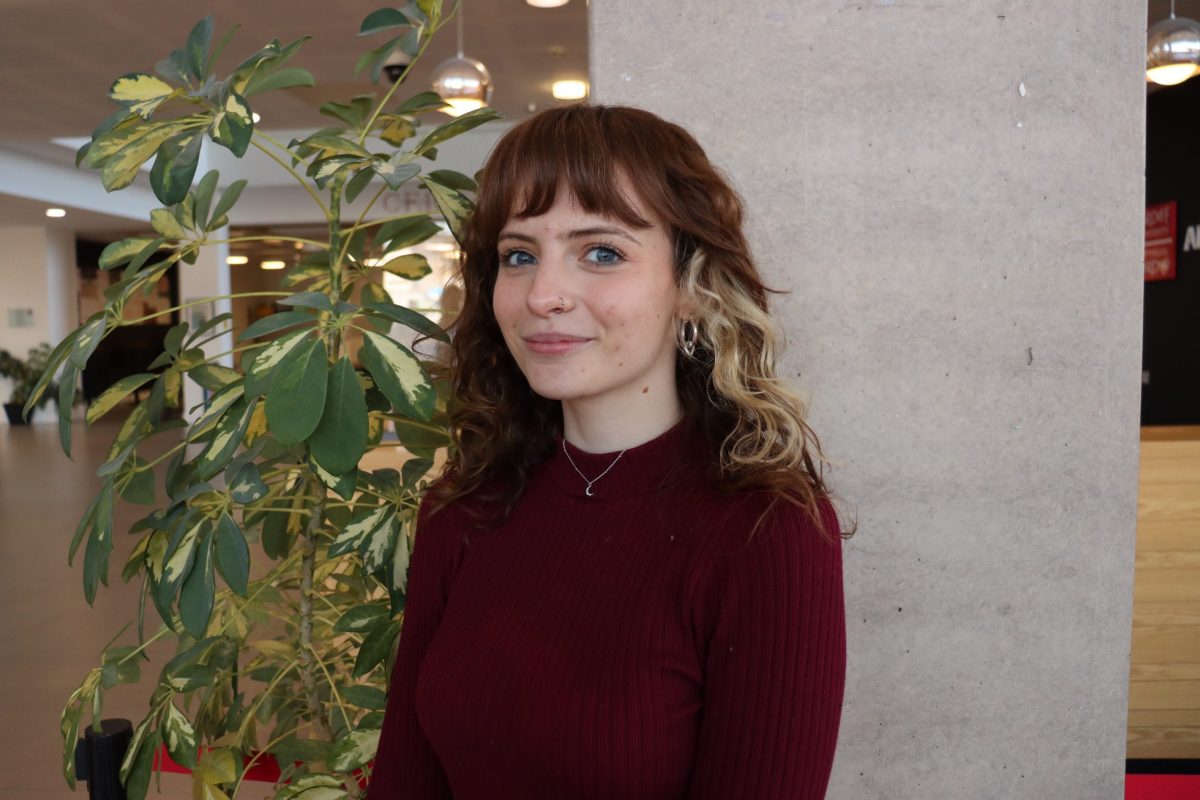 Why I work in mental health research – Chloe Apsey – Mental Health / Iechyd Meddwl