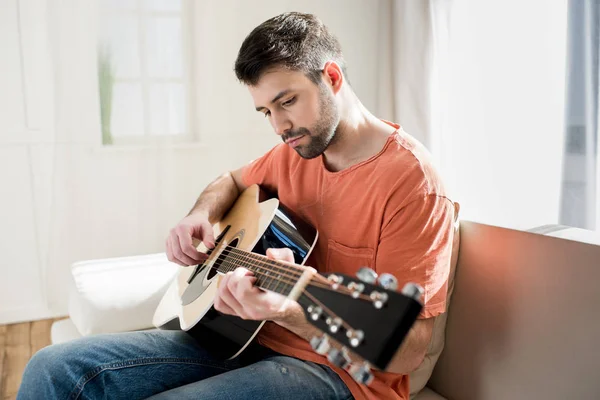 10 Melodious Health Benefits Of Playing A Guitar