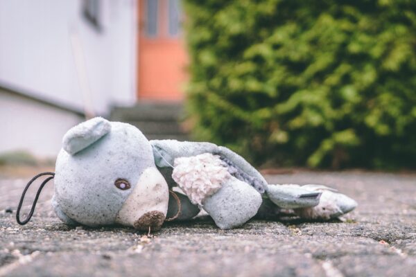Childhood adversity and the risk of psychosis