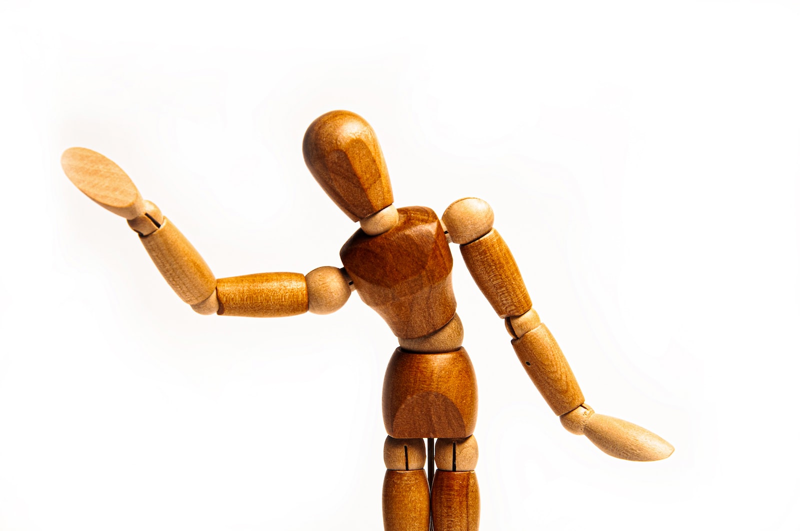 4 Cruel Ways A Narcissist Reacts When They Can’t Control You