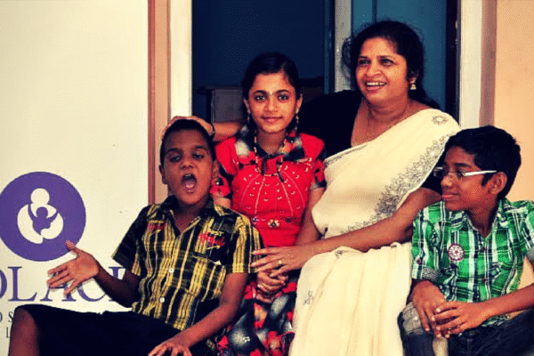 Sheeba Ameer Gives Solace to Cancer Patients & Their Families 
