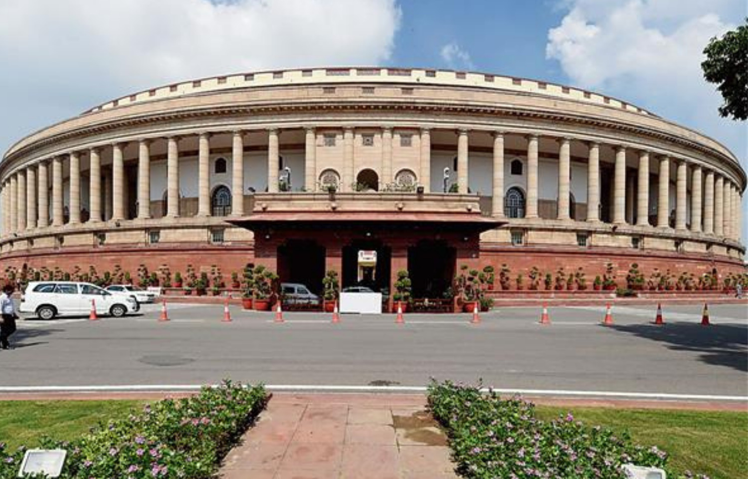 States Responsible for Hospital Pricing amid patient cost fears: Health Ministry