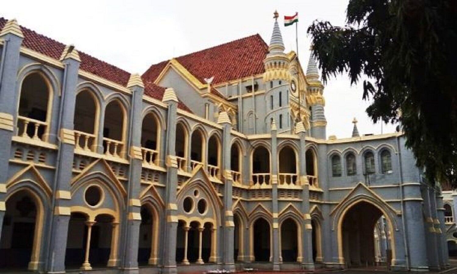 Doctor offered PhD abroad challenges Rs 30 lakh seat leaving penalty, HC orders medical college to return documents