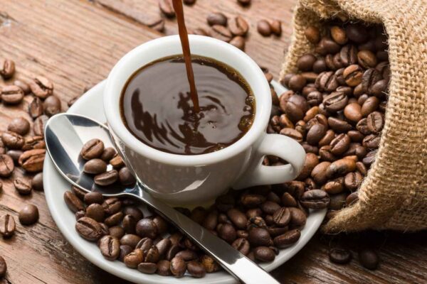Drinking coffee at night increases impulsive behavior