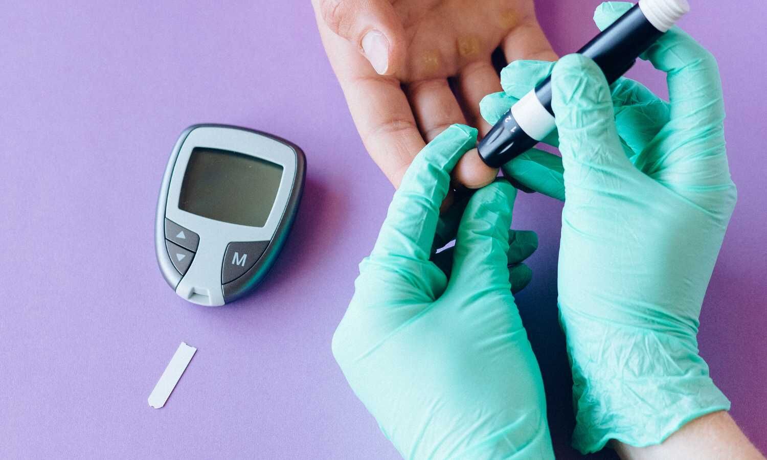 How does metformin lower blood sugar?