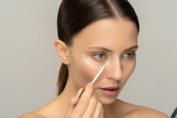 Concealer vs. Foundation: Which To Use & When