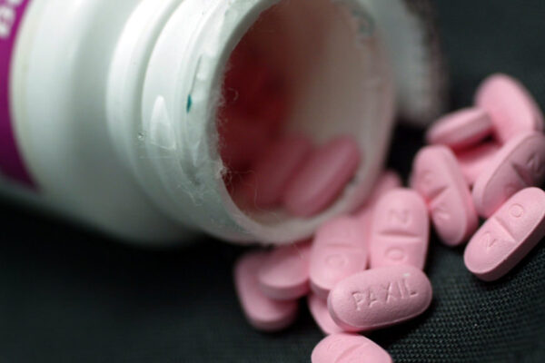 Medical journal reviews discredited, 24-year-old paper on Paxil