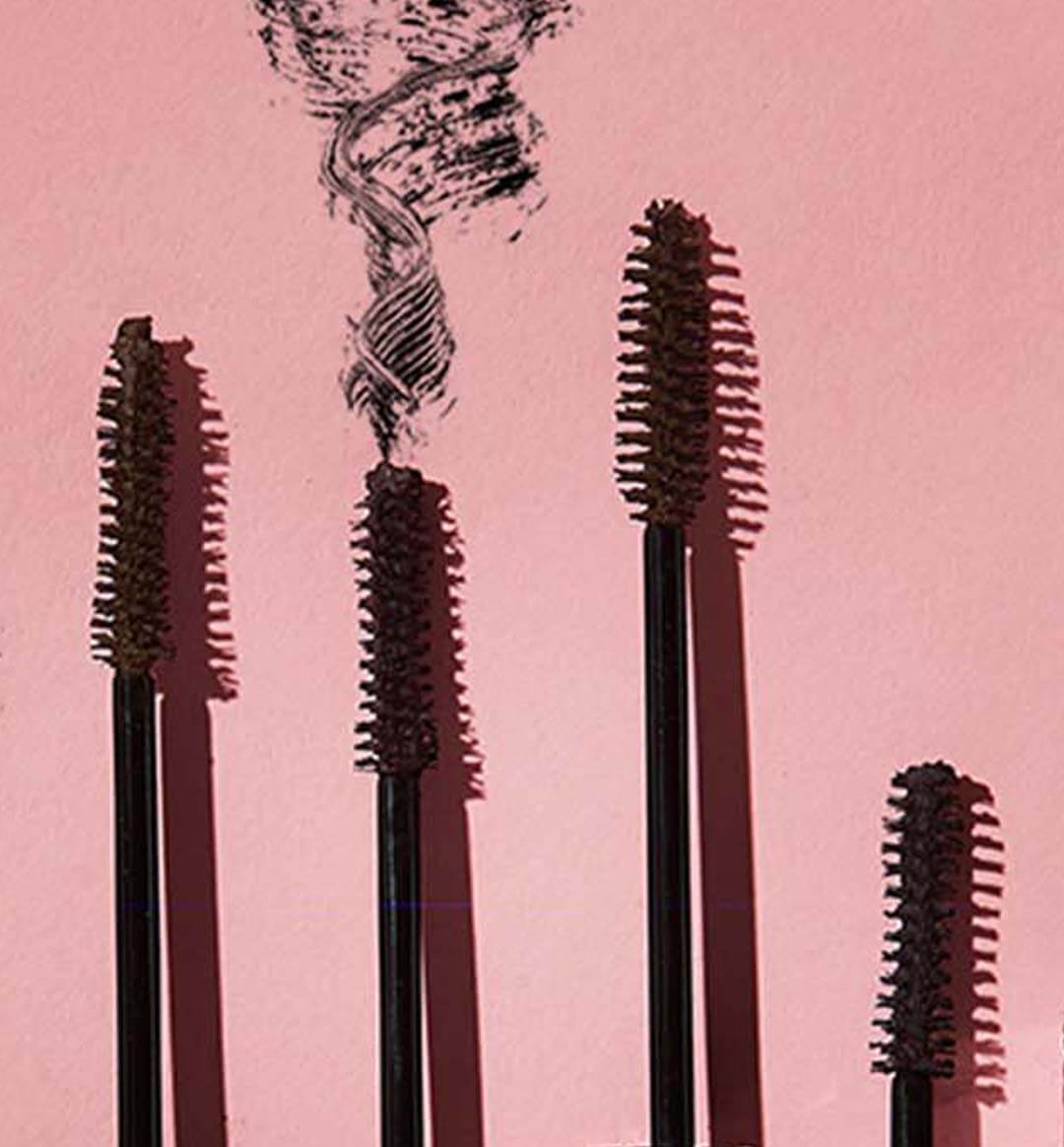 Can an Oil-Free Mascara Prevent Racoon Eyes? – 100% PURE