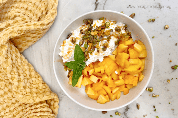 Peaches with Zesty Cottage Cheese