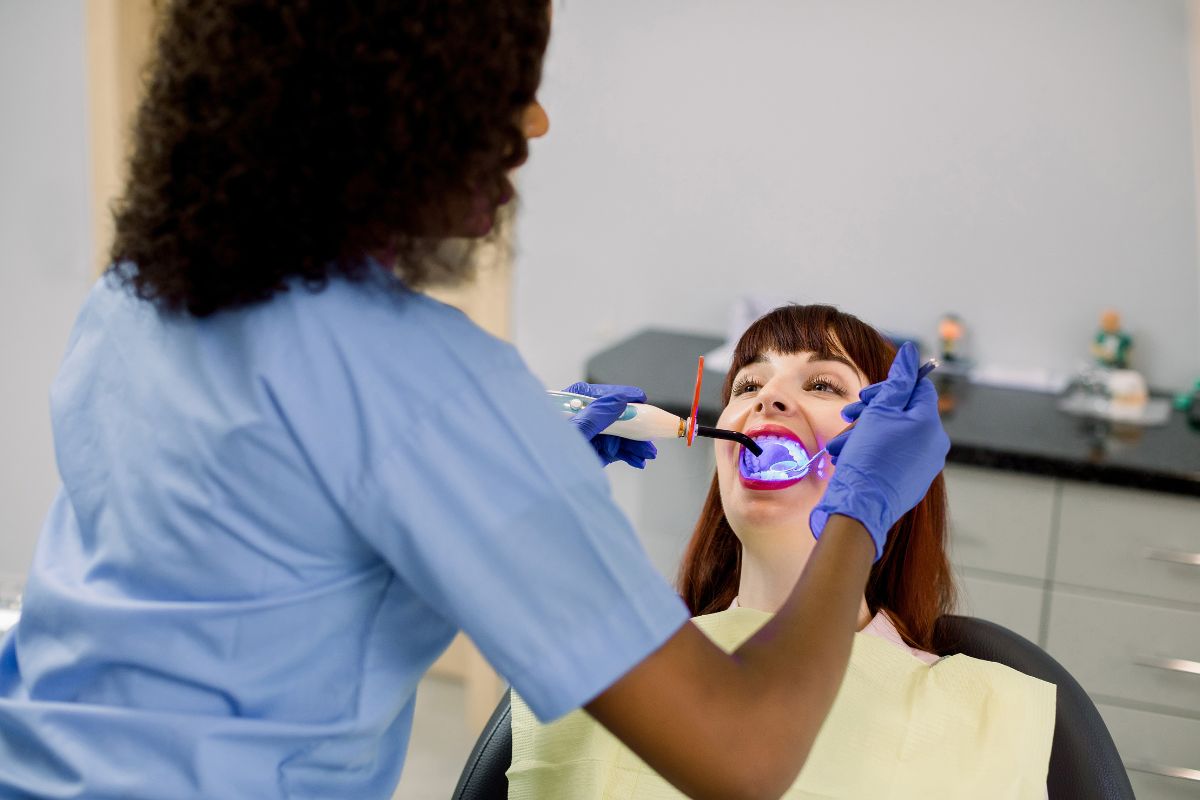 Your Complete Guide to Effective Teeth Whitening Techniques