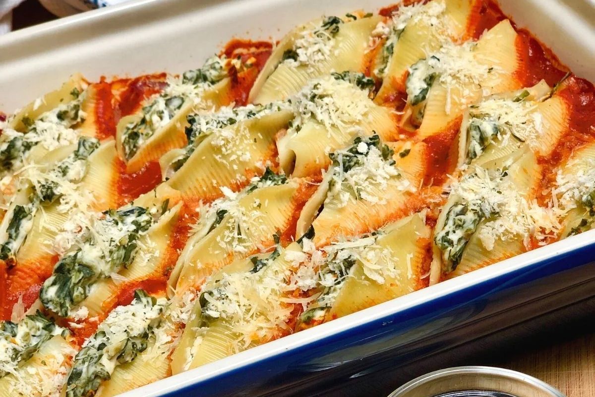 25 Vegan Dinner Recipes That Even Meat Lovers Can’t Resist