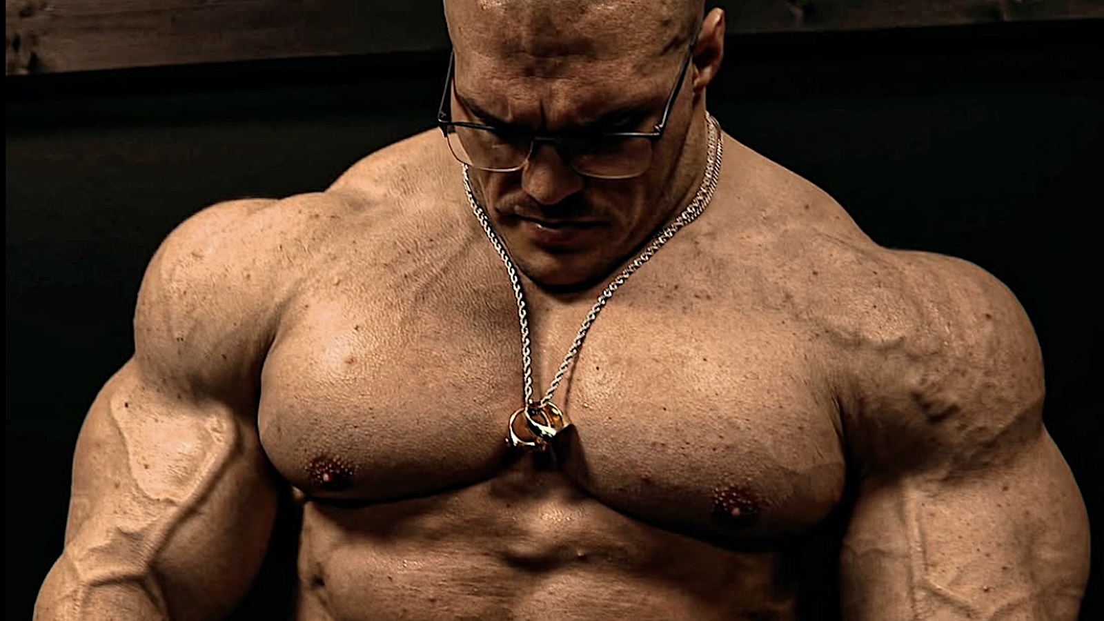 2 Exercises That Built Nick Walker’s 24-Inch Arms