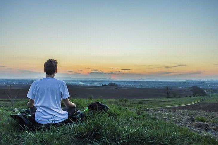 Relieve Your Stress With This Easy 5 Minute Meditation