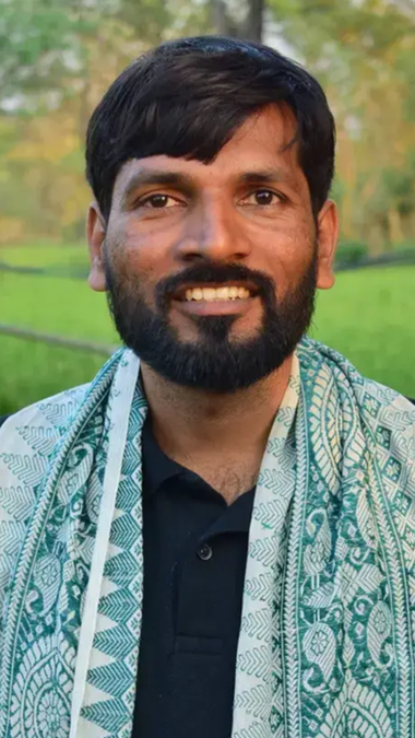 Satendrasingh Lilhare Builds Rs 1 Crore Forest Bazaar Empowering 1500+ Tribal Women