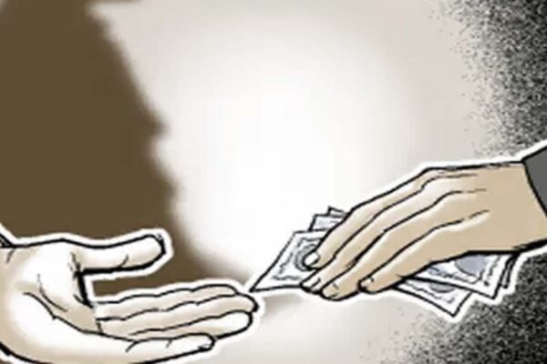 Gynaecologist faces bribery allegations at Shujalpur Govt Hospital
