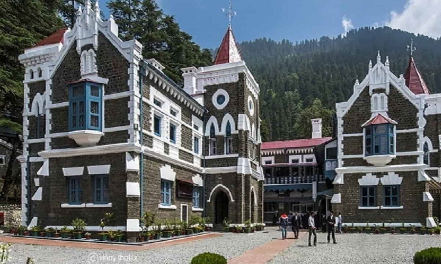 HC denies extension of service for doctors who completed 3-year bond