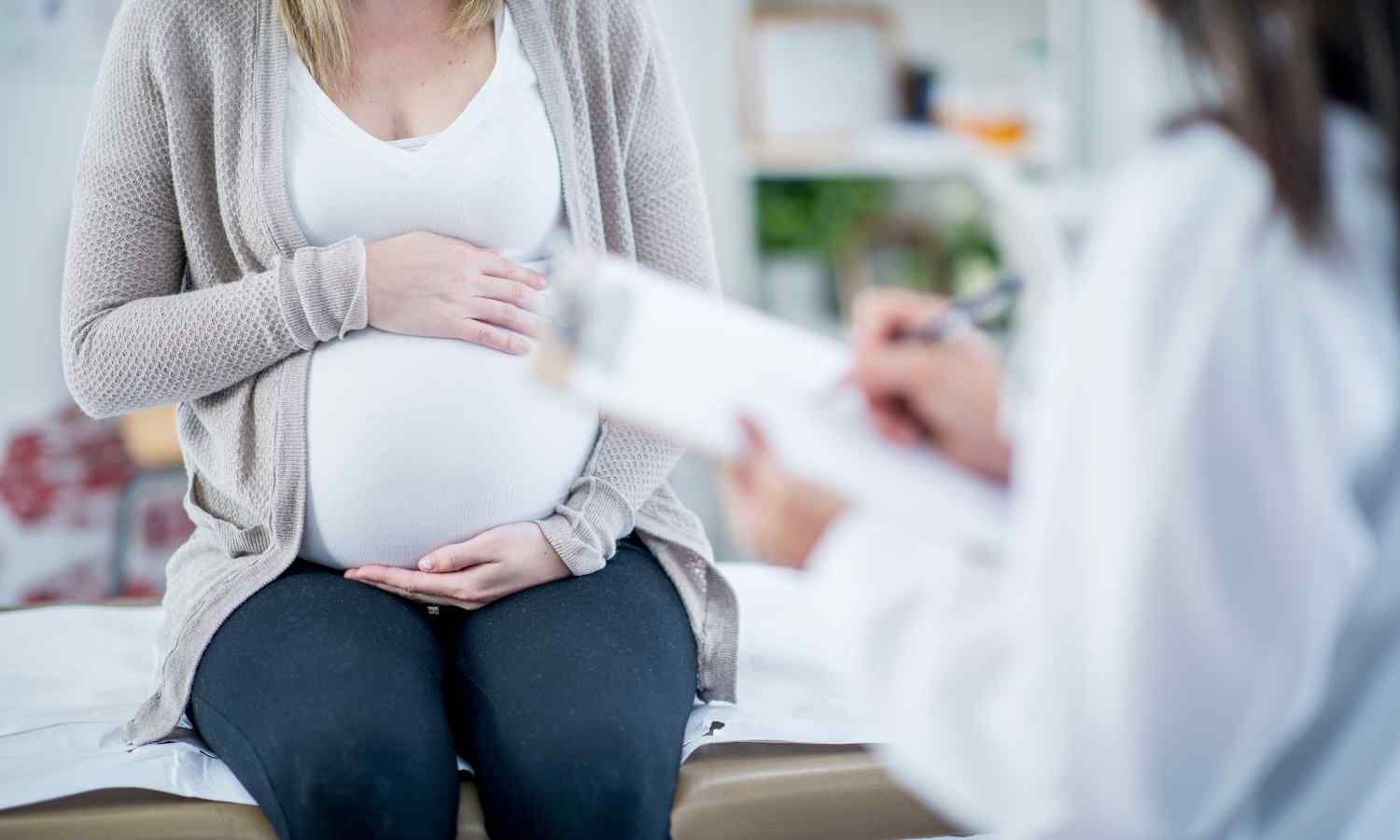 Women’s Childbirth Experiences in the WILL Randomised Trial: A Mixed Methods Analysis