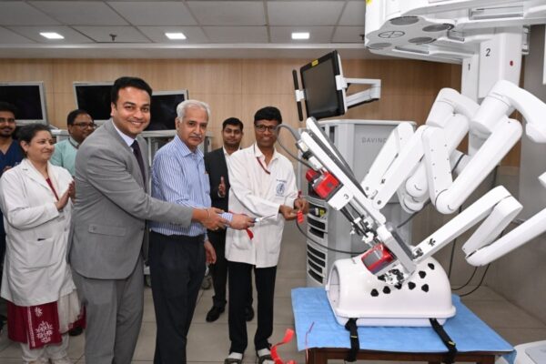 Delhi AIIMS launches Da Vinci Surgical Robot to train doctors