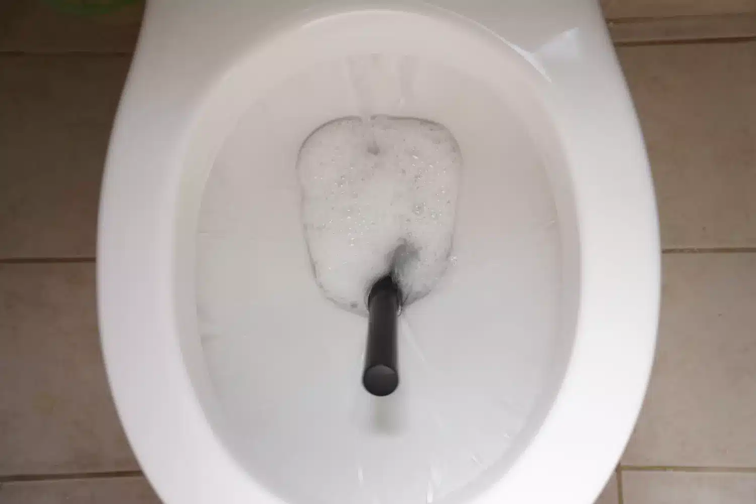 More and more people are putting salt in their toilets and once you know why, you’ll see they’re right