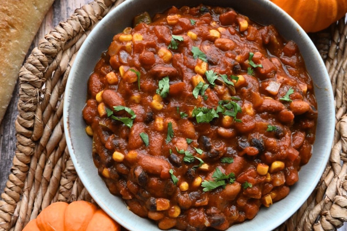 25 Crockpot Recipes You Won’t Believe Are Meatless & Dairy Free