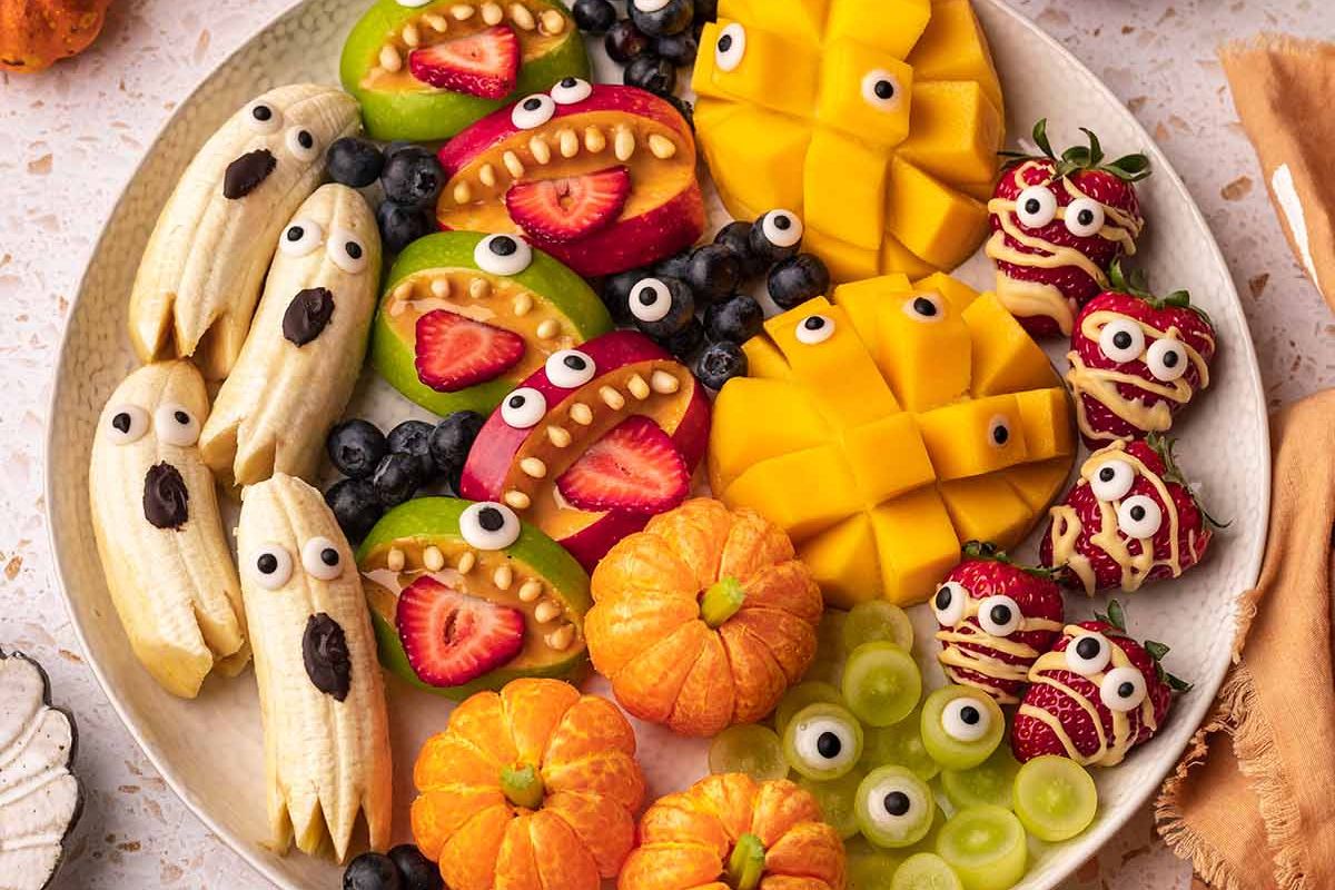 25 Easy Halloween Snacks That Will Haunt Your Snack Table (in the Best Way)
