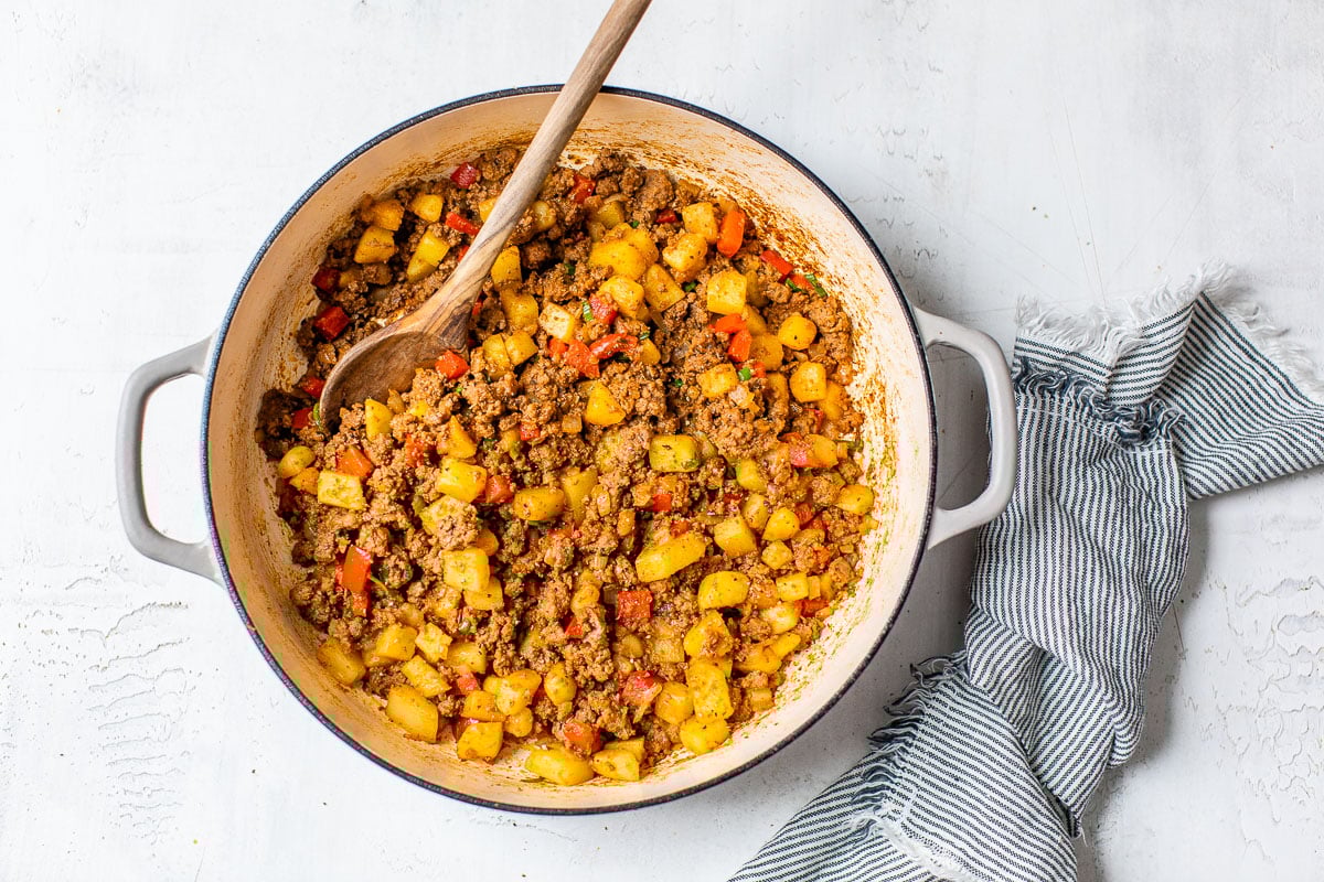 Ground Beef and Potatoes {Easy Ground Beef Recipe} – WellPlated.com
