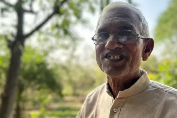 Padma Shri Sundaram Verma’s 1-Litre Water Method Grows 60,000 Trees in Rajasthan Padma Shri Sundaram Verma’s 1-Litre Water Method Grows 60,000 Trees in Rajasthan