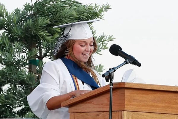 Former Lung Transplant Patient Pursues Dream of Becoming a Child Life Specialist