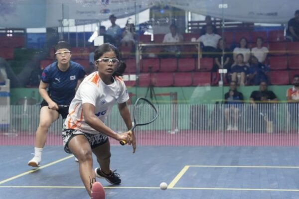 How 14-YO Vasundhara Made to India’s Squash Team How 14-YO Vasundhara Made to India’s Squash Team