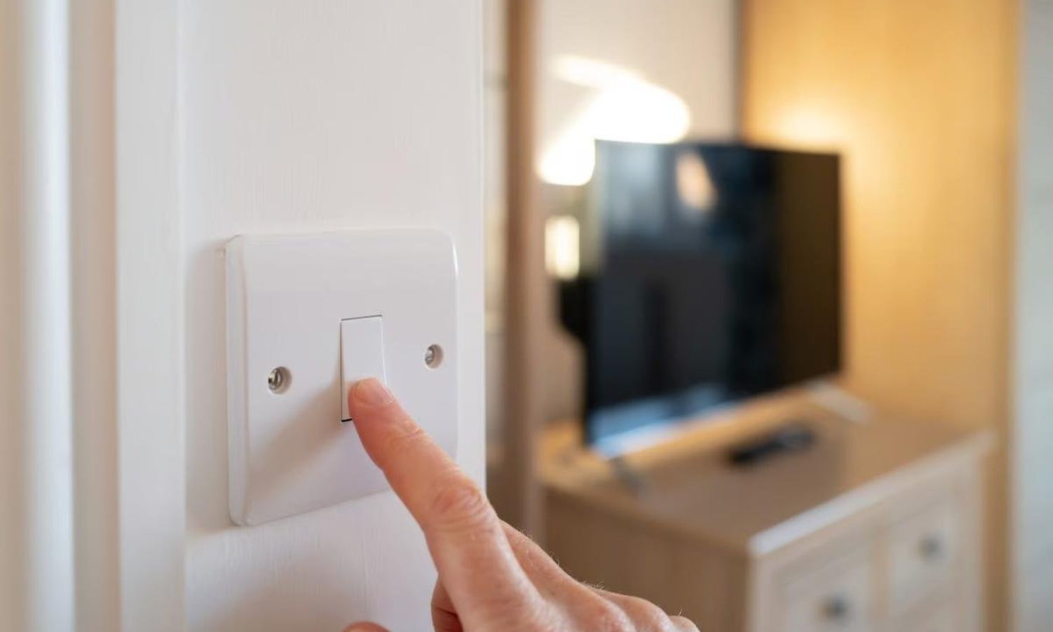 Increased night light exposure post-bedtime accelerates pubertal onset: Study