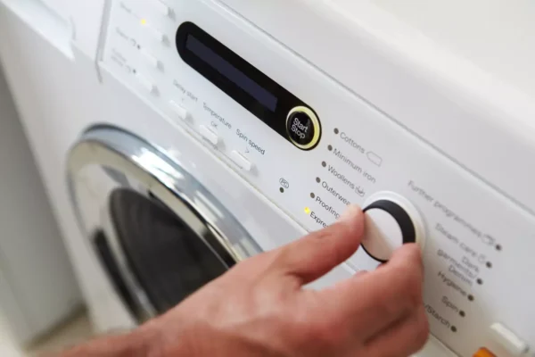 Many people use this washing machine setting, but according to this expert, it’s the worst one.