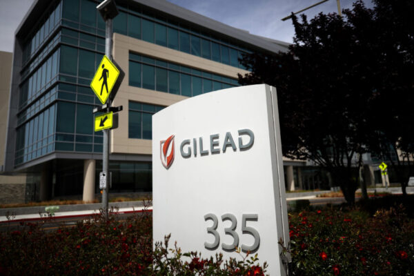 Researcher says  version of Gilead drug could eradicate HIV in USA