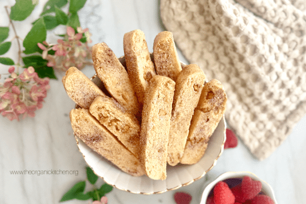 White Chocolate Biscotti| The Organic Kitchen Blog and Tutorials