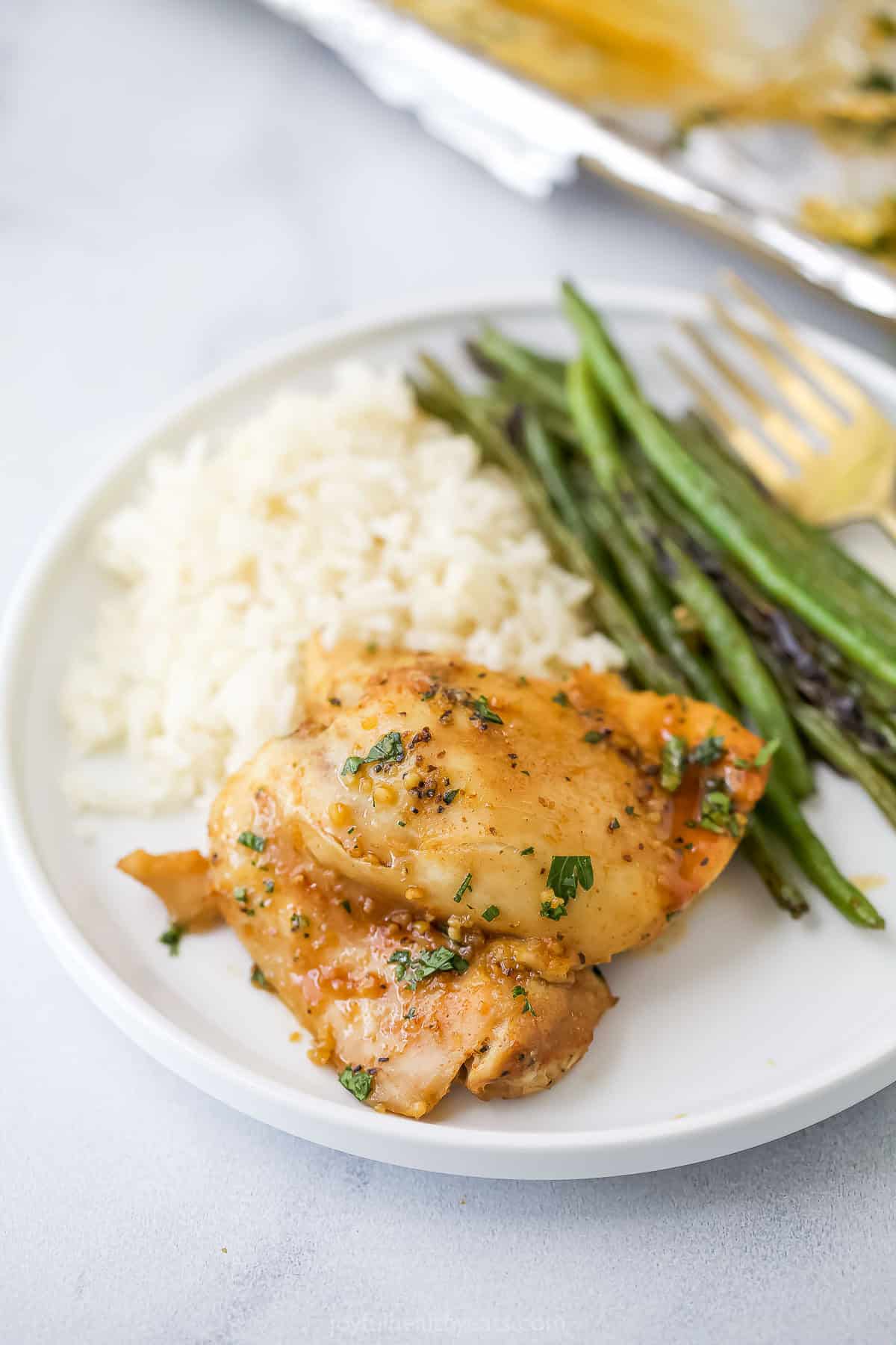 Honey Garlic Slow Cooker Chicken Thighs