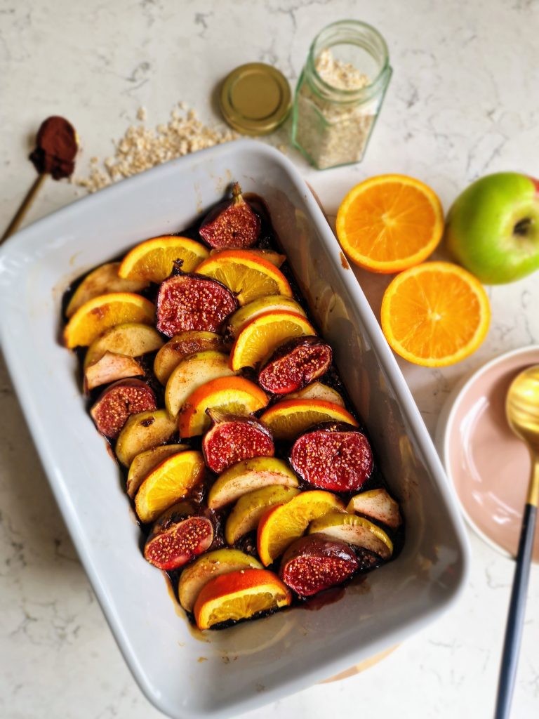 CARAMELISED FIG, APPLE & ORANGE CHOCOLATE BAKED OATS – Indulging Innocently Recipes by @SpamellaB