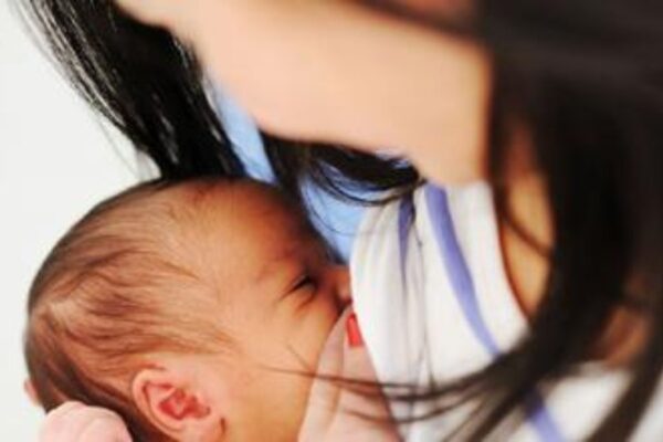 Breastfeeding Safe for At-Risk Neonates Despite Lower Glucose Levels