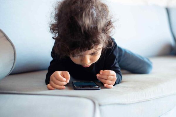 Too much screen time may be hurting kids’ hearts: Study