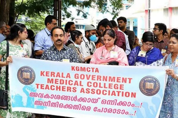 Kerala medical colleges hit as Govt doctors continue strike
