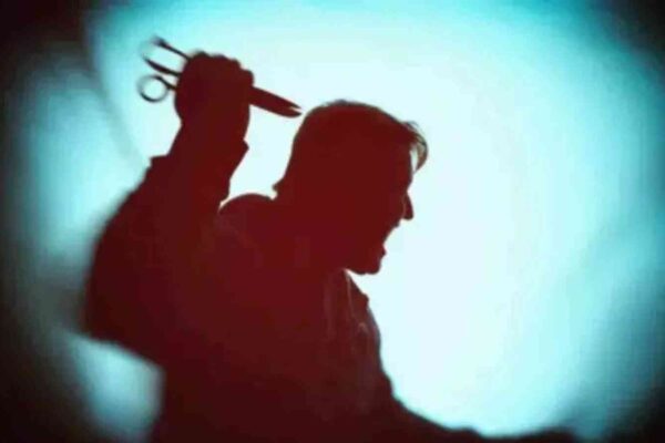 Faridabad doctor attacked with scissors, Rs 1.10 lakh robbed
