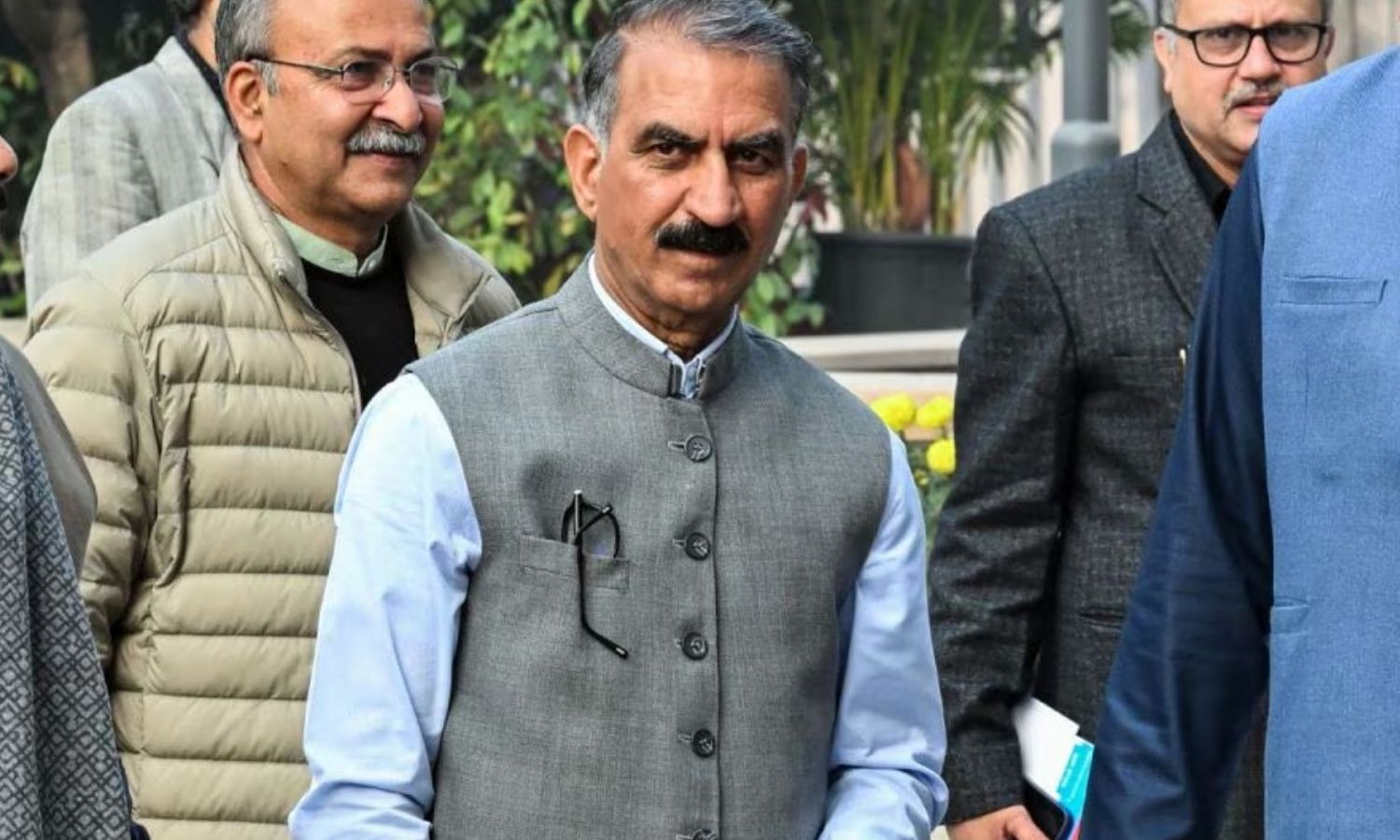 Himachal resident doctors call off strike after CM promises termination review