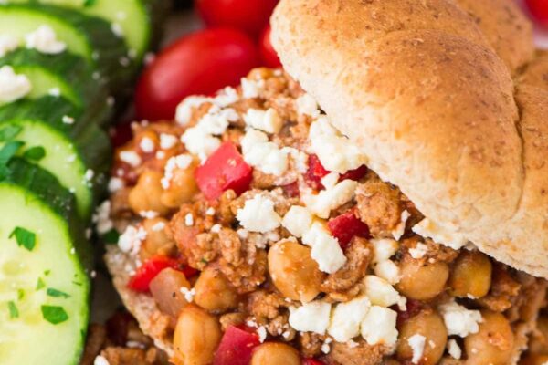 Greek Crock Pot Sloppy Joes {Easy and Healthy!} – WellPlated.com