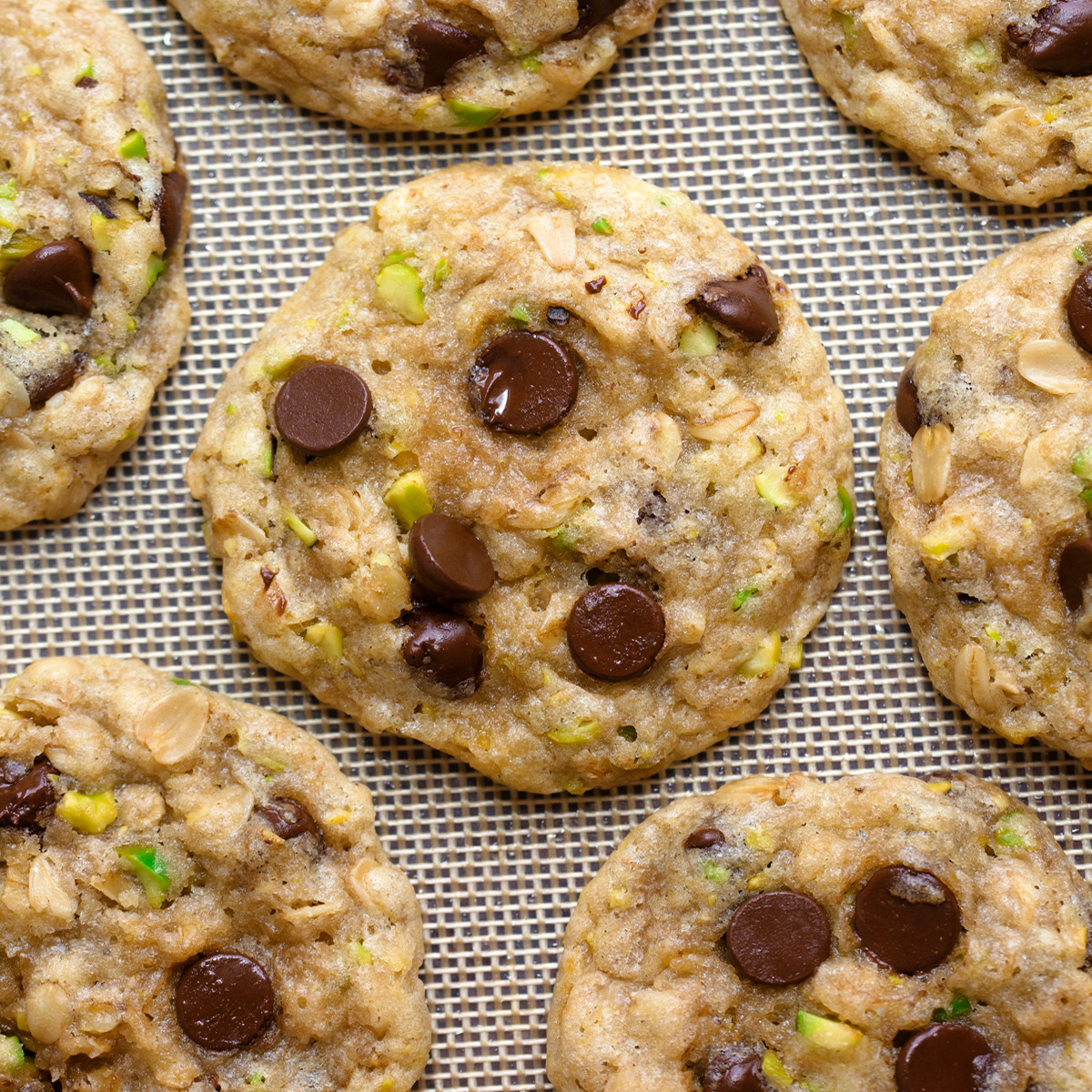 Pistachio Chocolate Chip Cookies – Chocolate Covered Katie