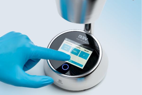 Could a simple handle change your cleanroom contamination risk?