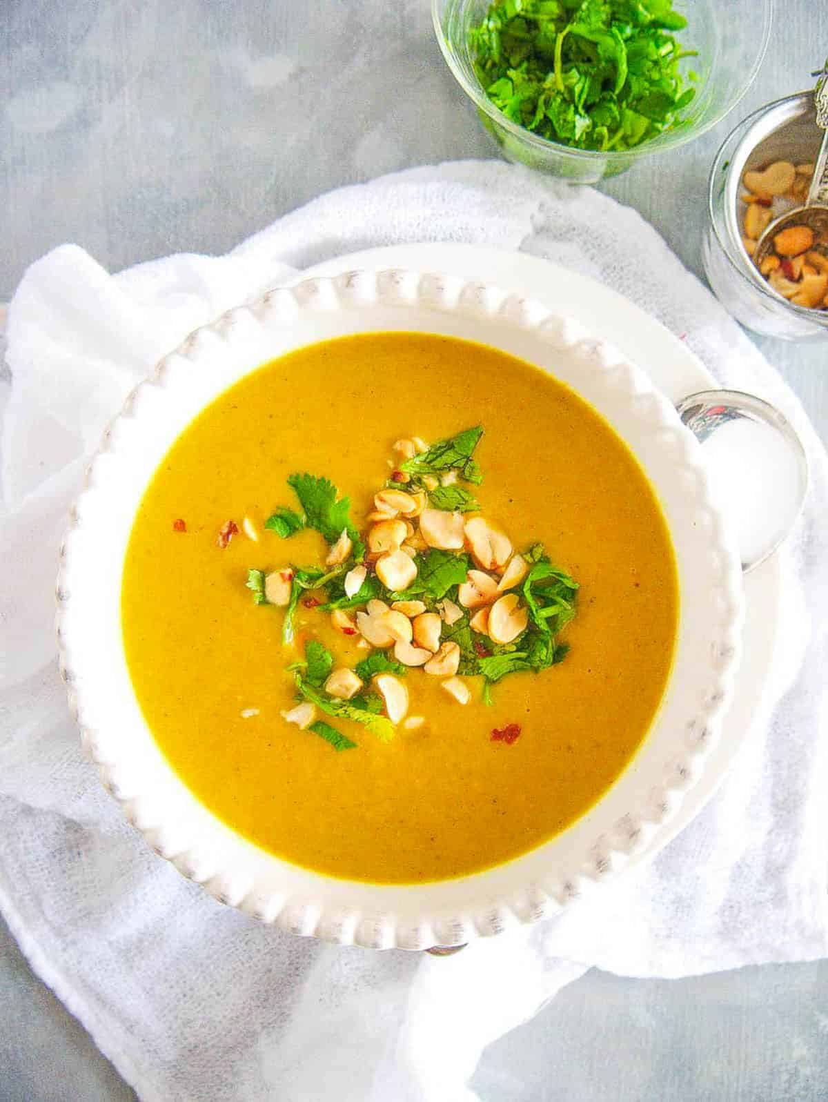 Curried Cauliflower Soup | The Picky Eater
