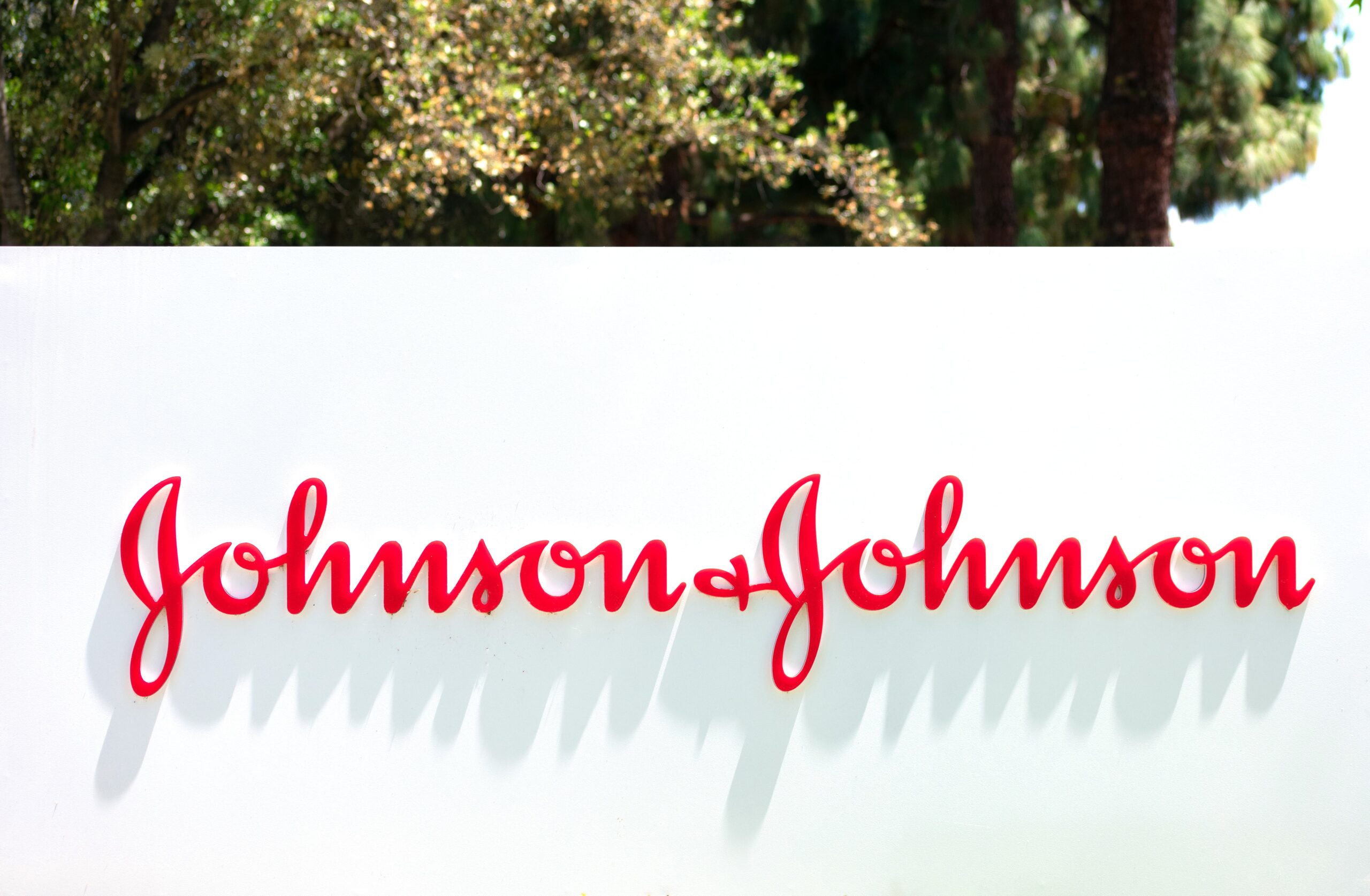 Johnson & Johnson Joins TrumpRx to Lower Drug Prices, Secures Tariff Exemption