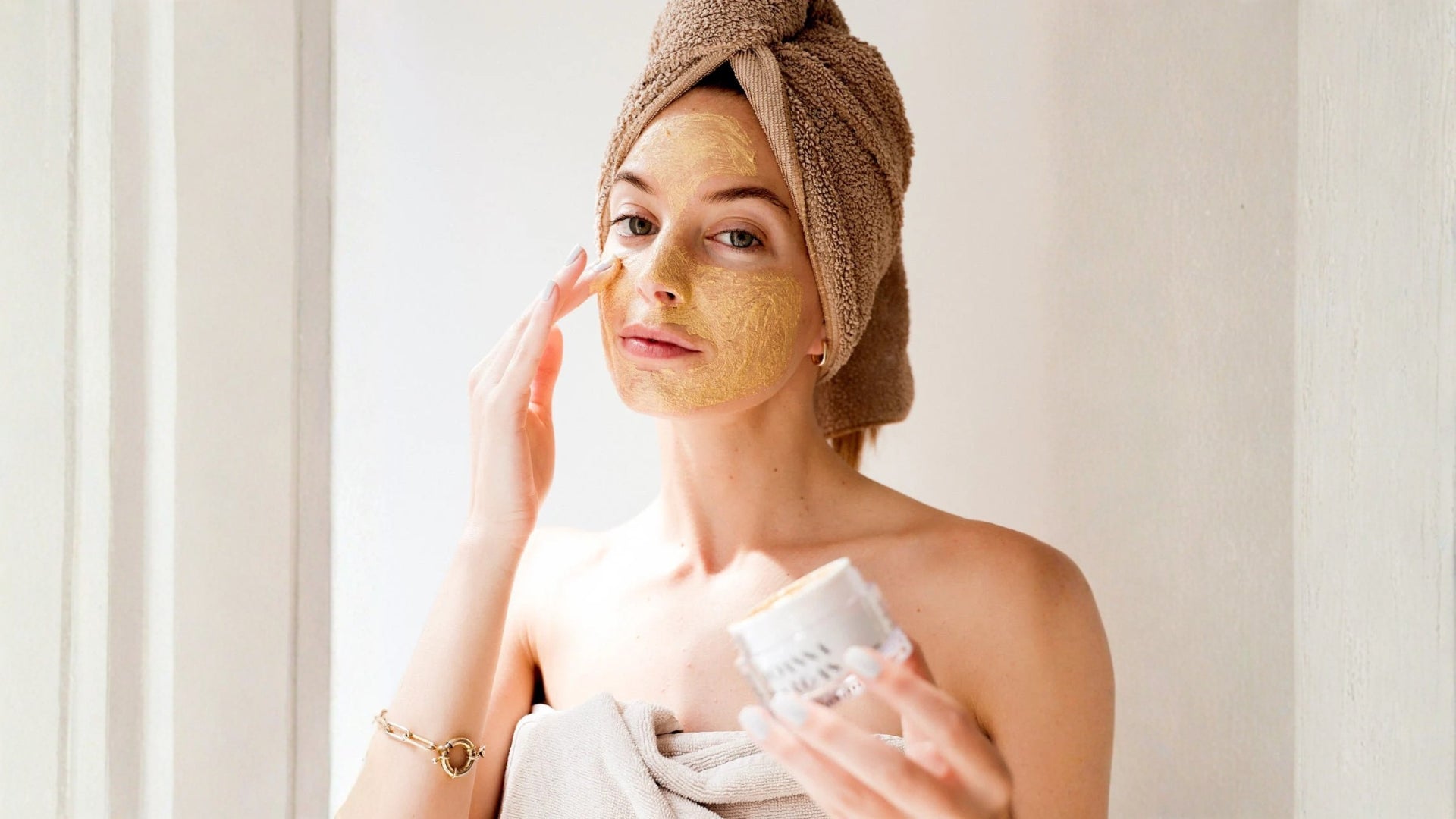 Exfoliating Face Mask Guide: Glow Without Irritation